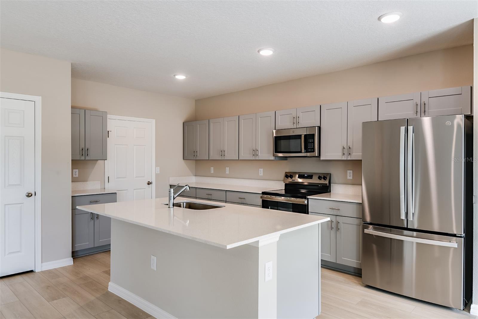TWO RIVERS - Residential