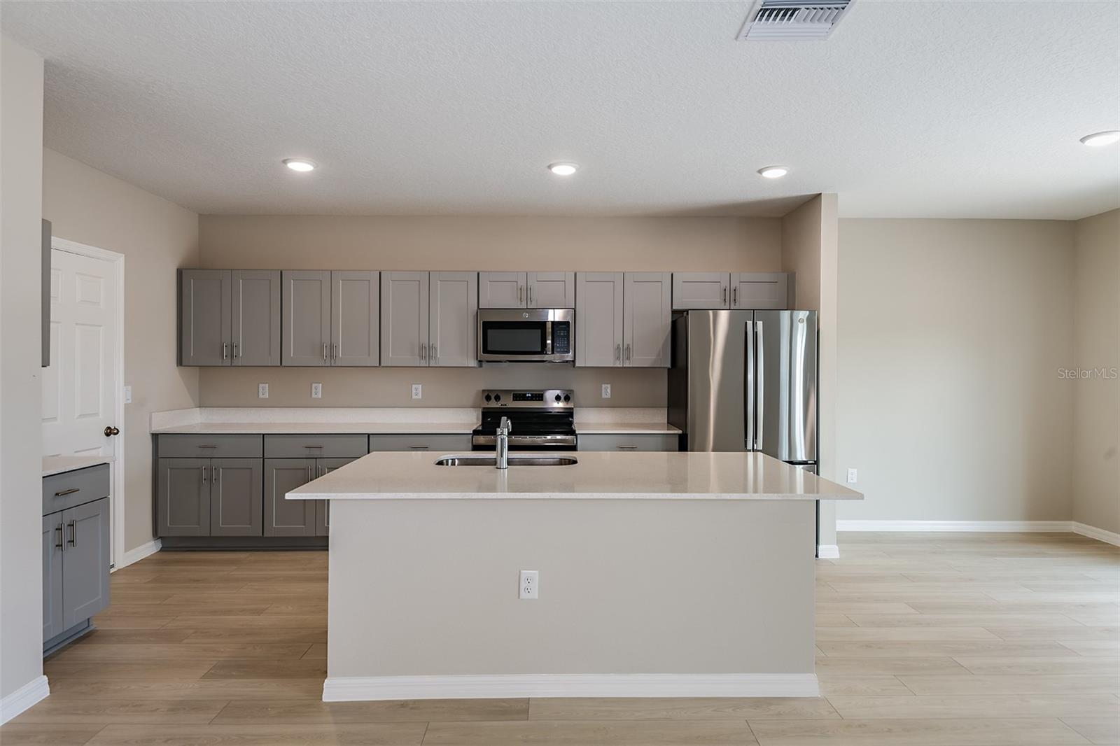 TWO RIVERS - Residential