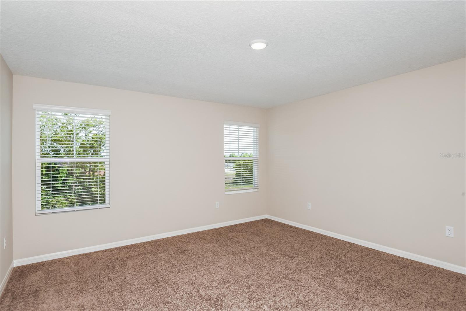 TWO RIVERS - Residential