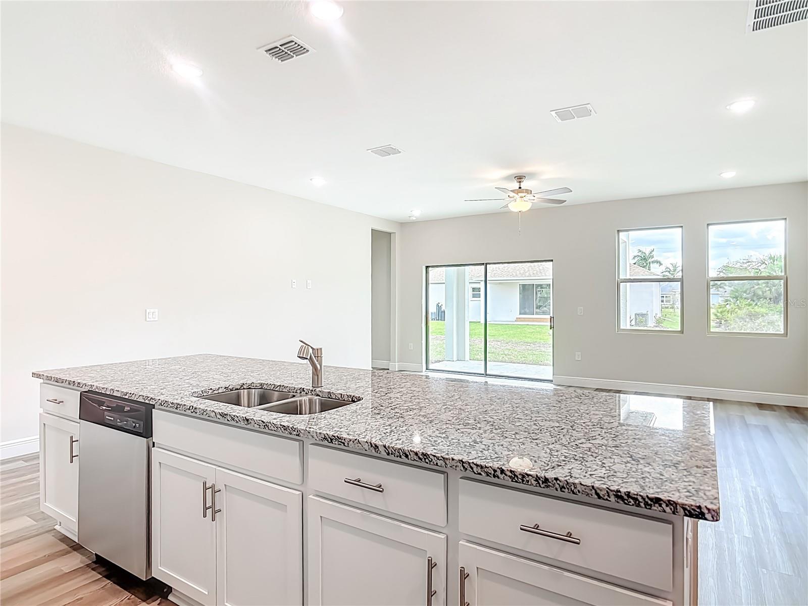 1526 - PORT CHARLOTTE SUB 08 - Residential