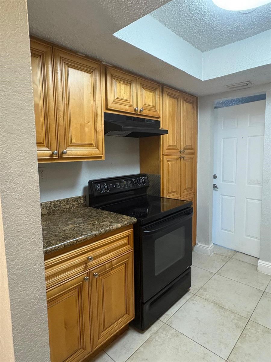 MILLENNIUM PALMS - Residential Lease