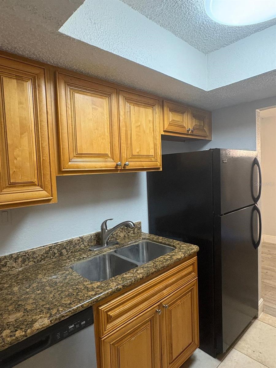 MILLENNIUM PALMS - Residential Lease