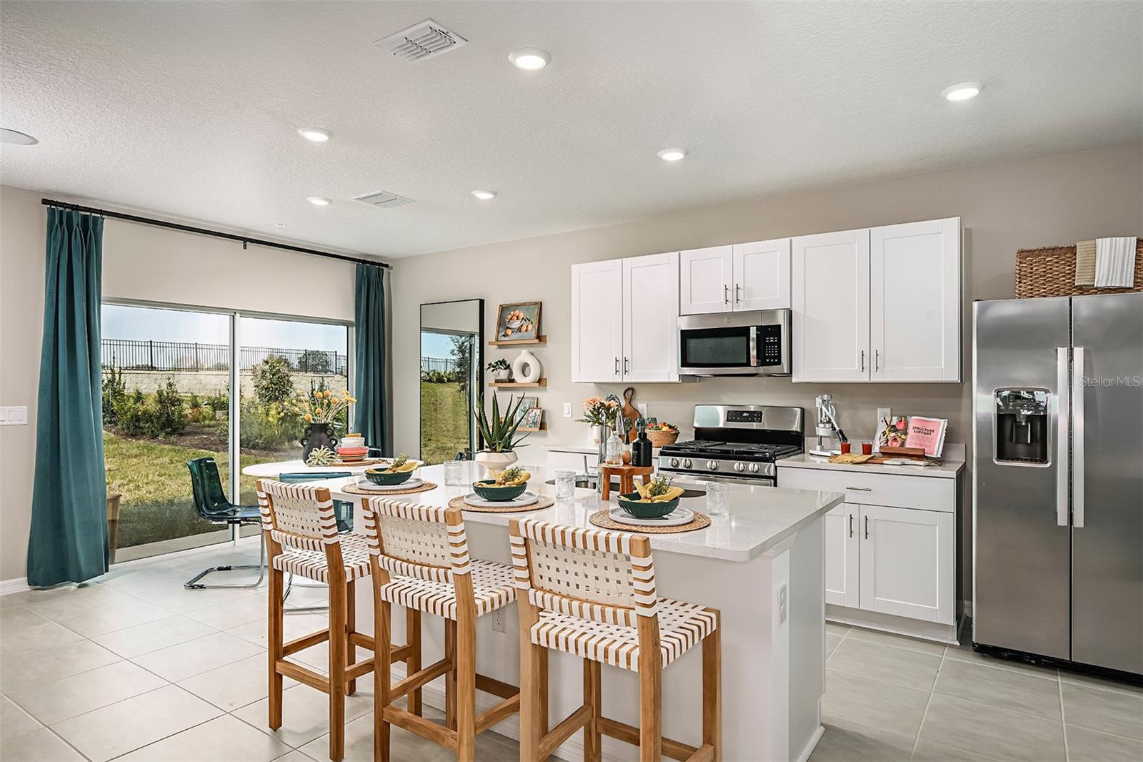 WATERSTONE - Residential