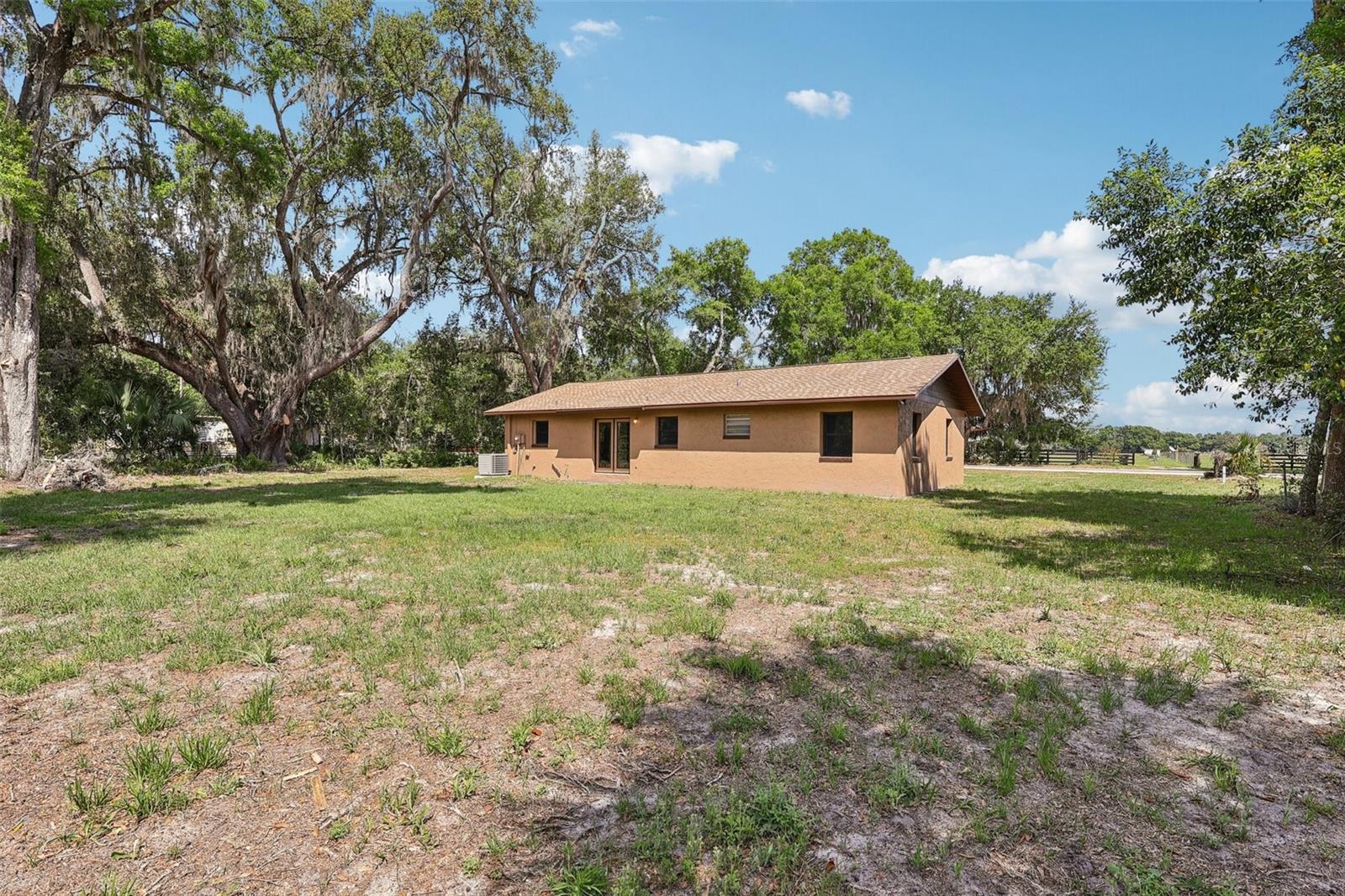 BUSHNELL PARK 28 - Residential