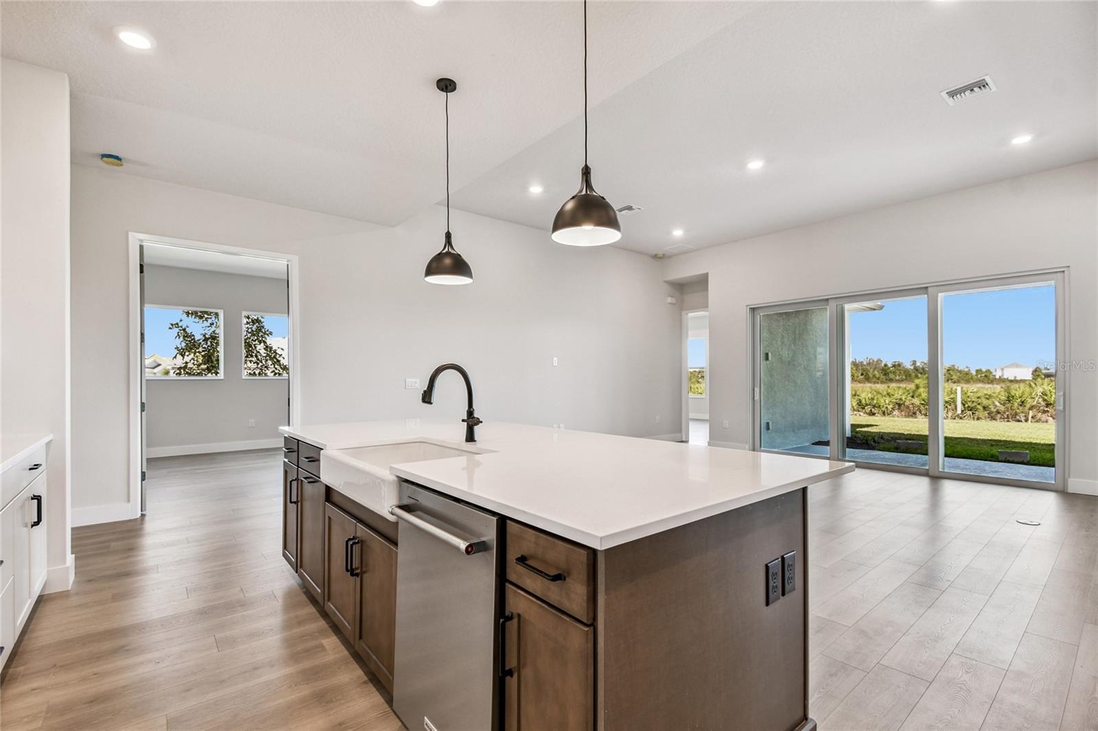 PALMERA AT WELLEN PARK - Residential