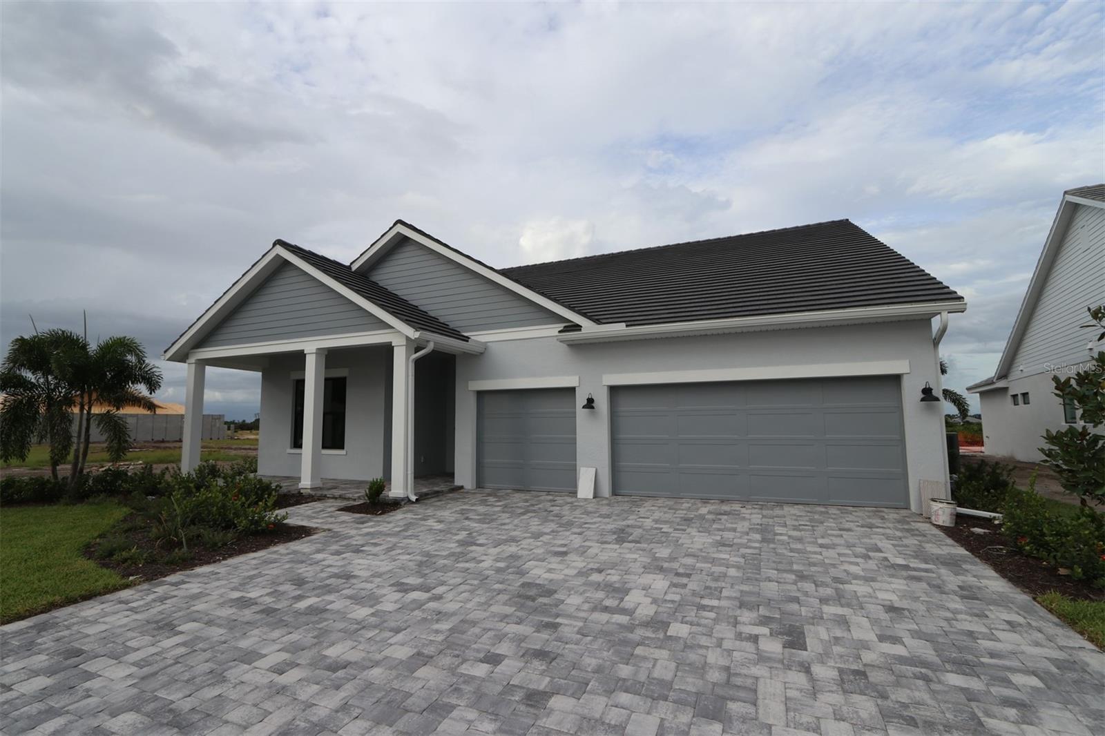PALMERA AT WELLEN PARK - Residential