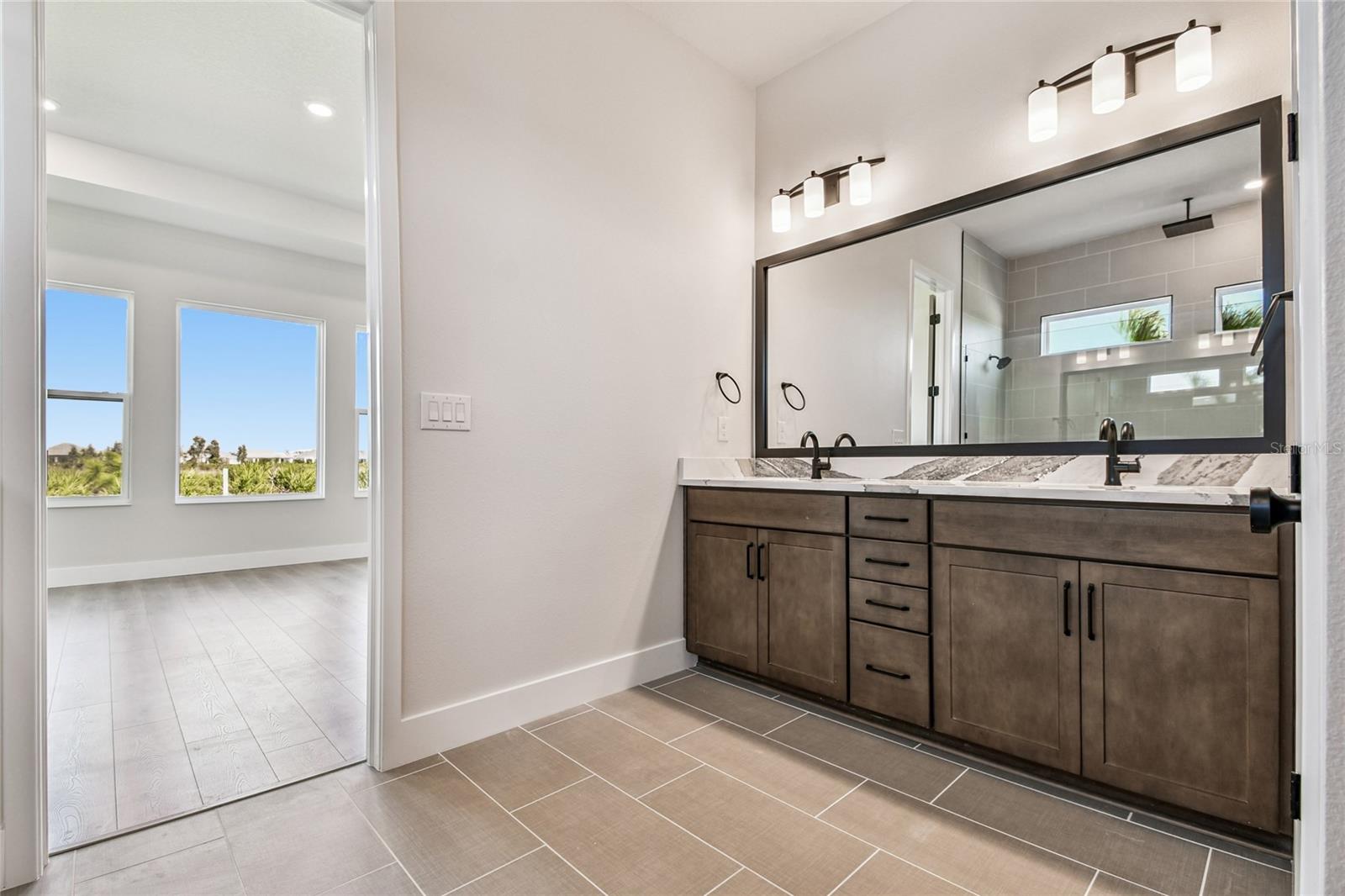 PALMERA AT WELLEN PARK - Residential