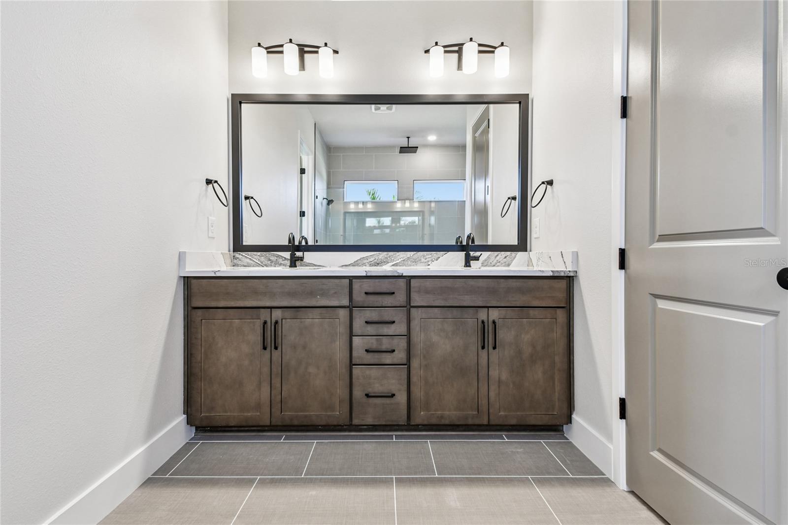 PALMERA AT WELLEN PARK - Residential