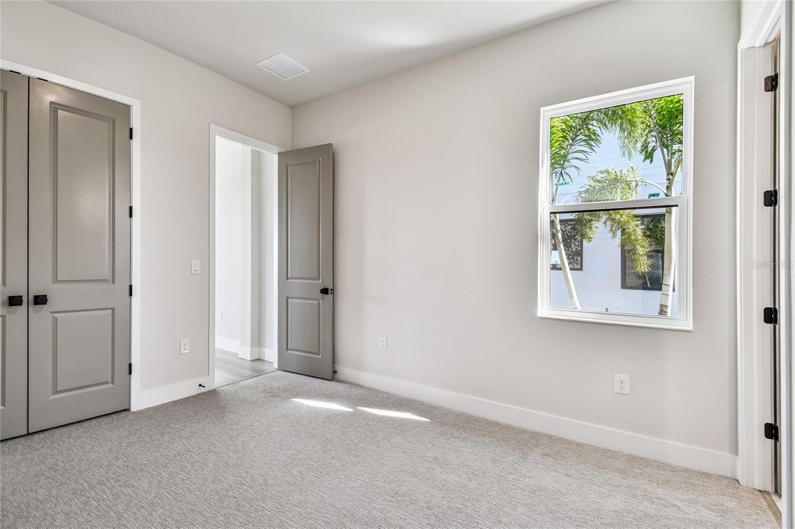 PALMERA AT WELLEN PARK - Residential