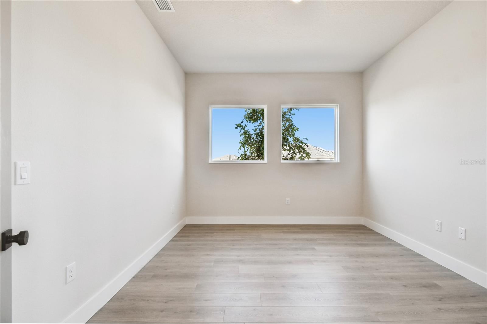 PALMERA AT WELLEN PARK - Residential