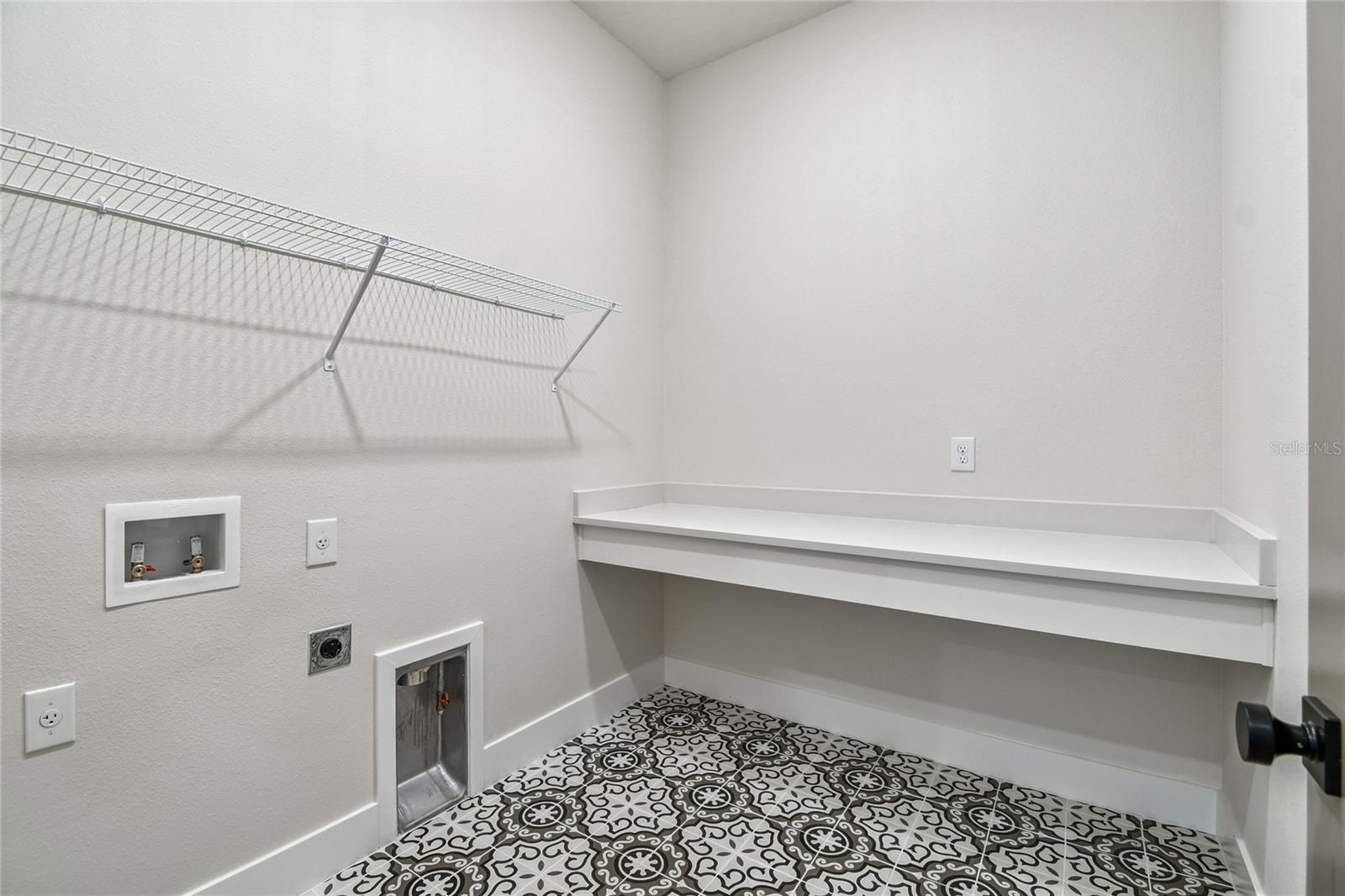 PALMERA AT WELLEN PARK - Residential