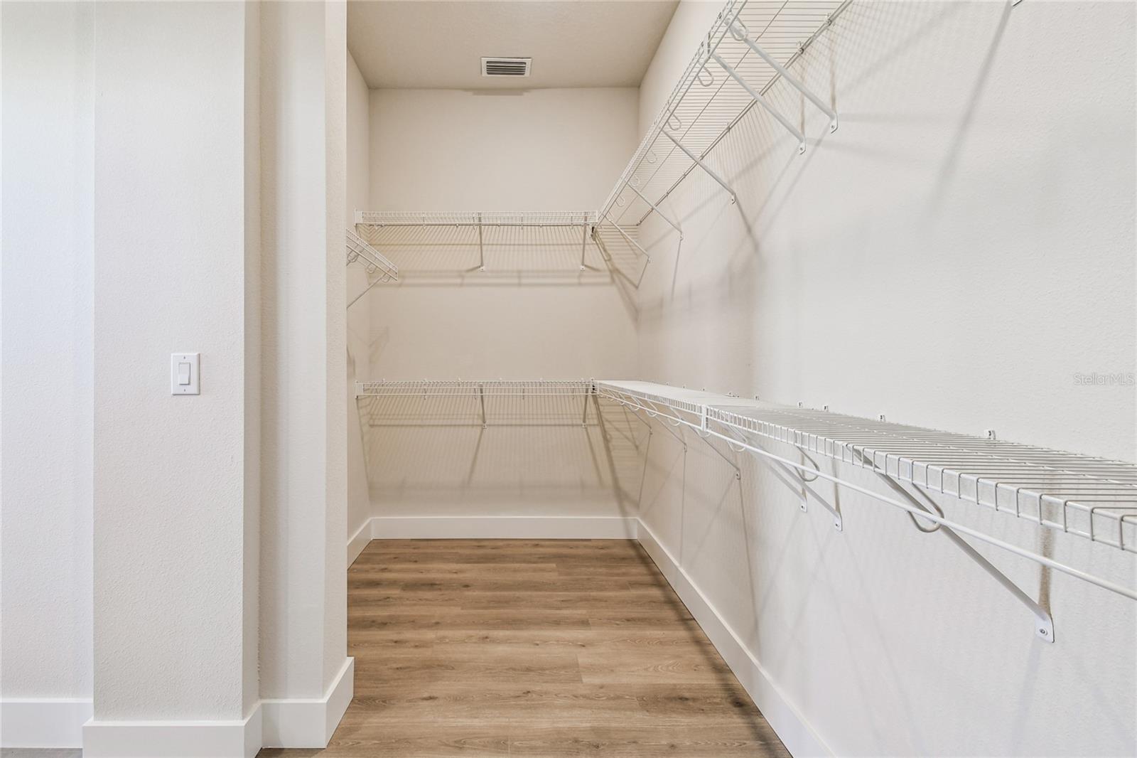 PALMERA AT WELLEN PARK - Residential