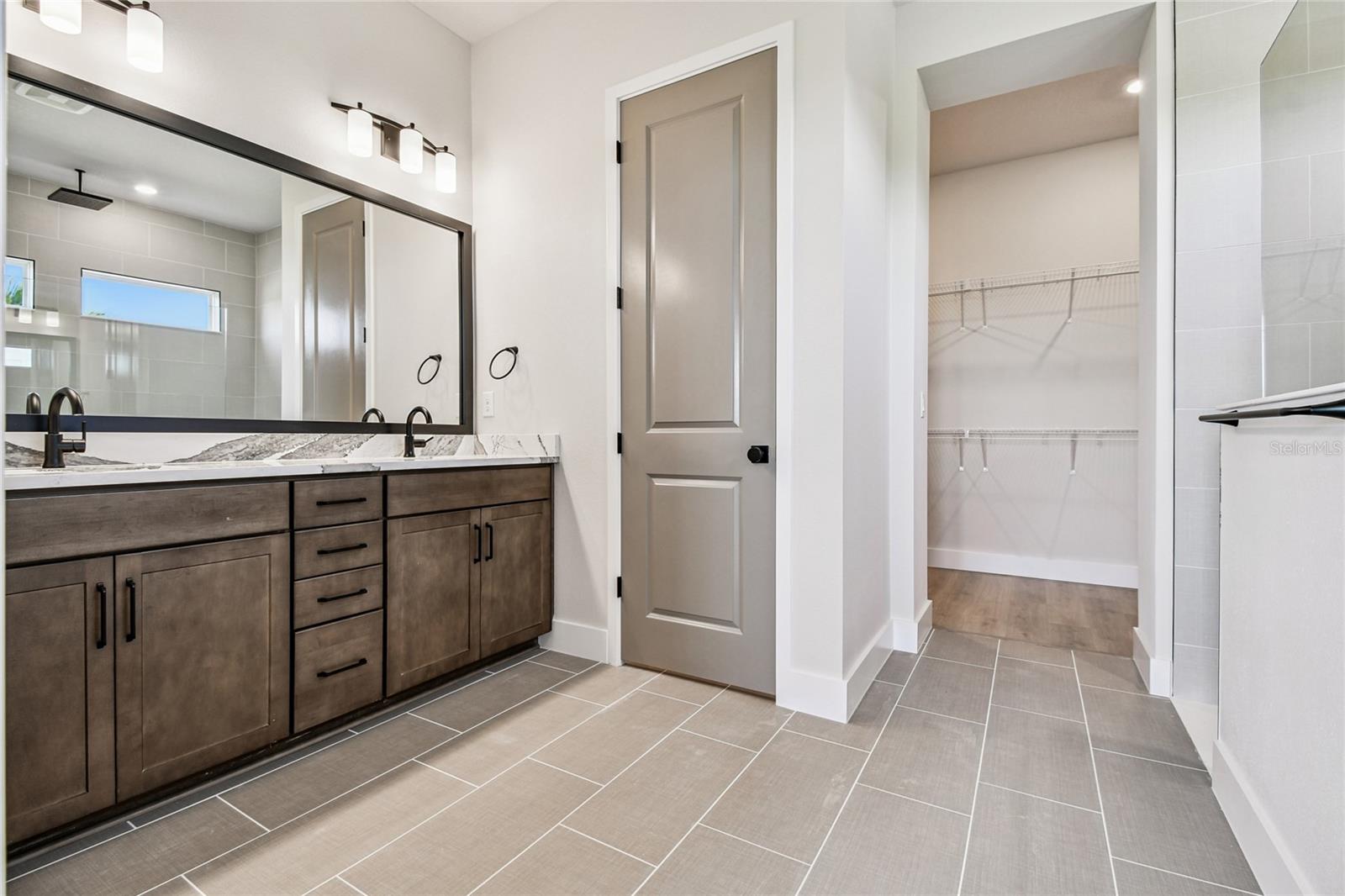 PALMERA AT WELLEN PARK - Residential