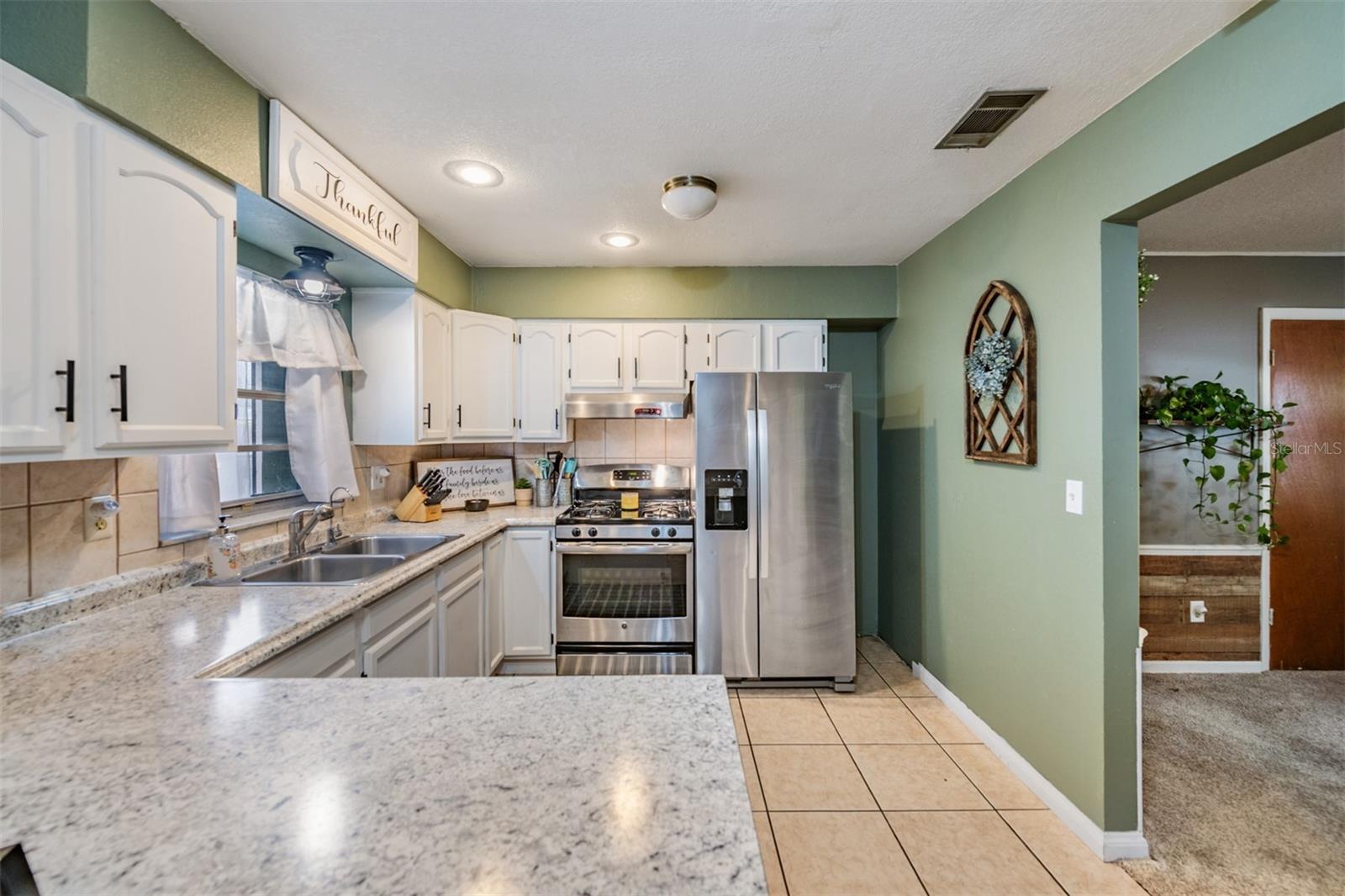 EASY ACRES - Residential