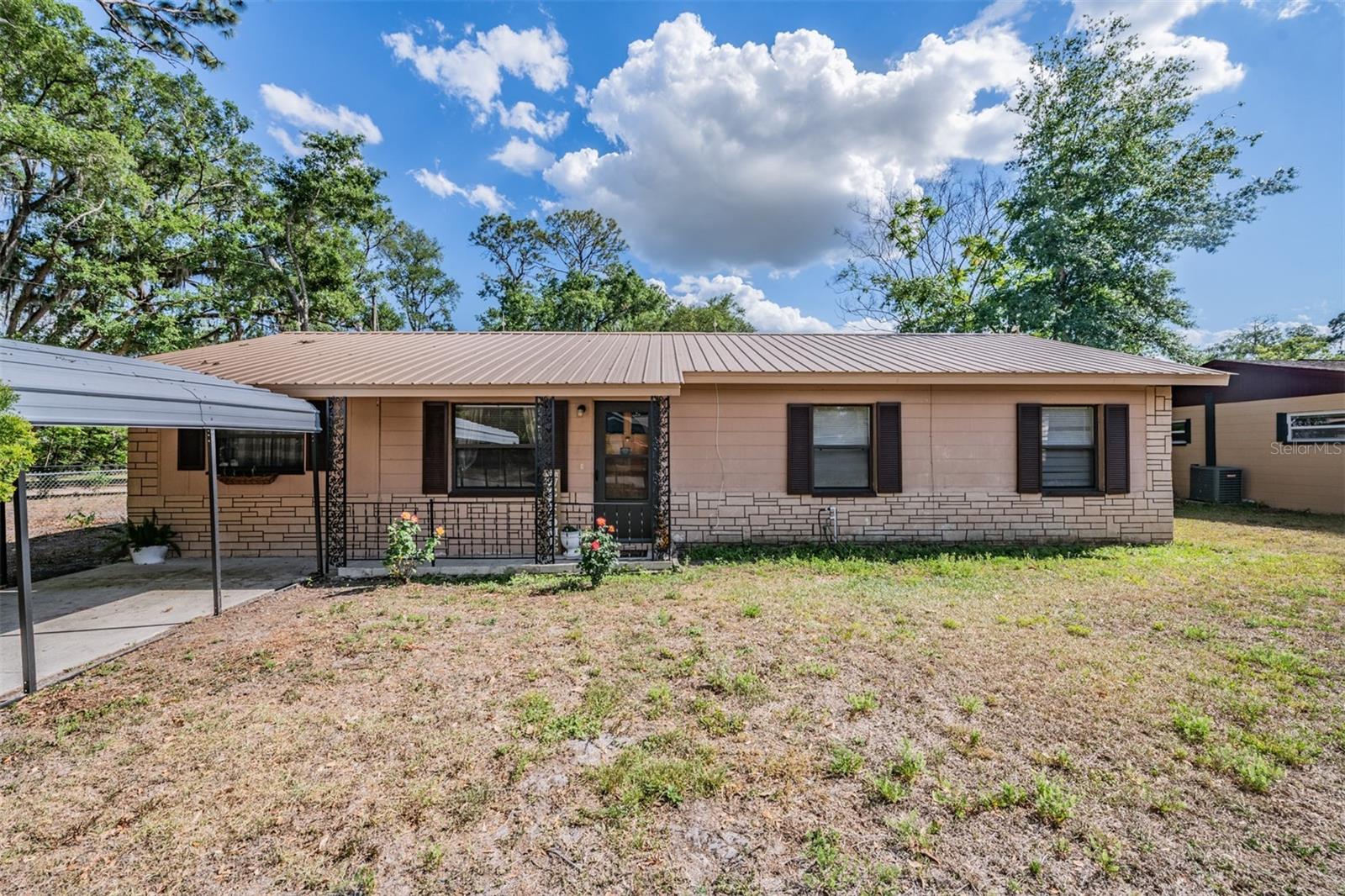 EASY ACRES - Residential
