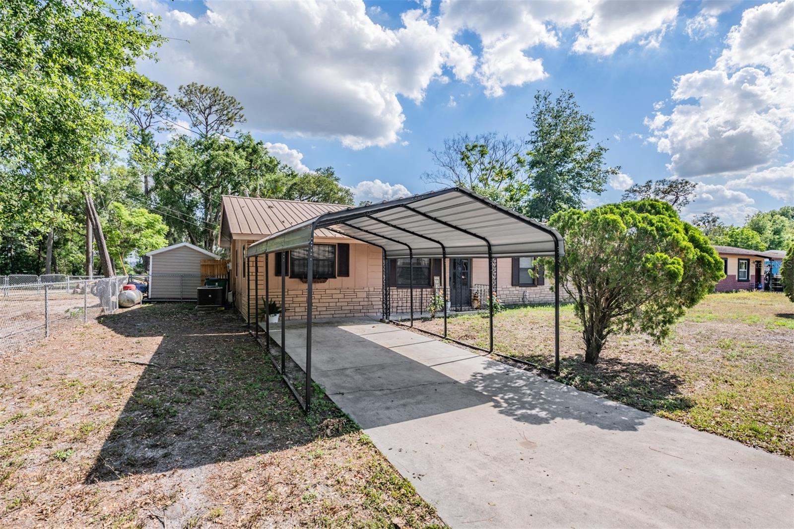 EASY ACRES - Residential