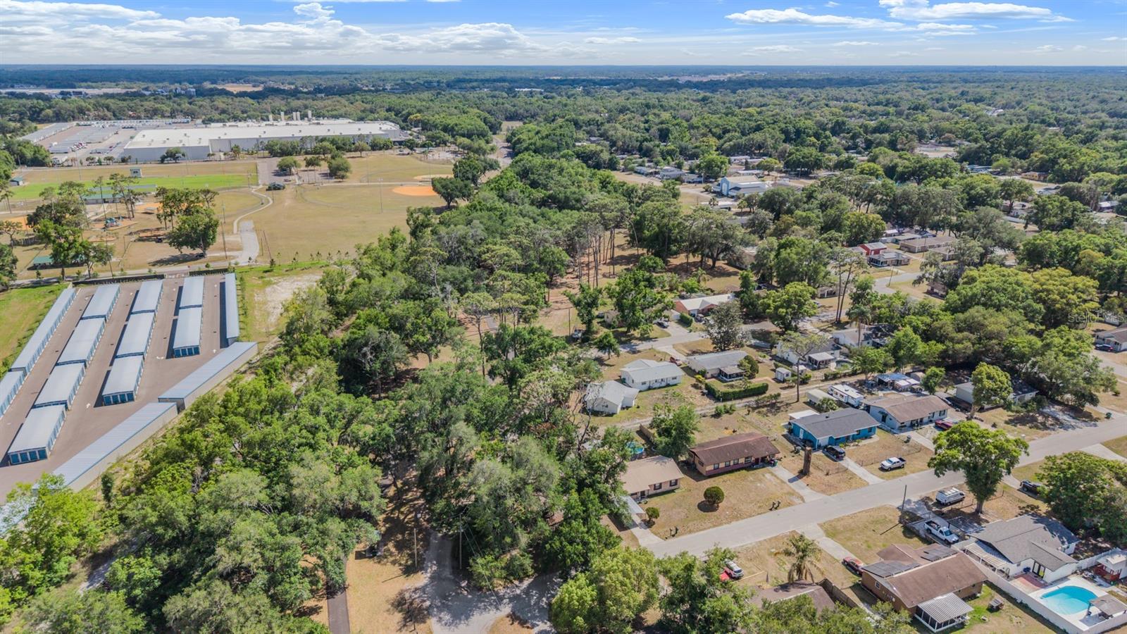 EASY ACRES - Residential