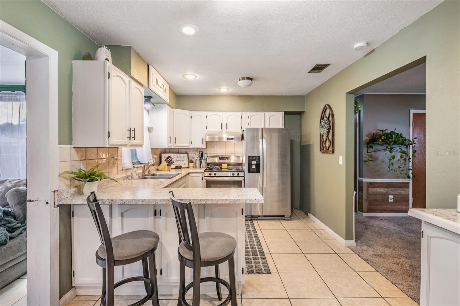 EASY ACRES - Residential
