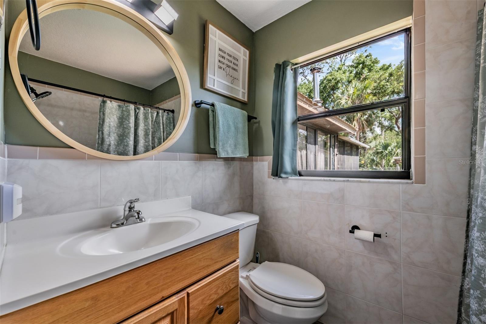 EASY ACRES - Residential