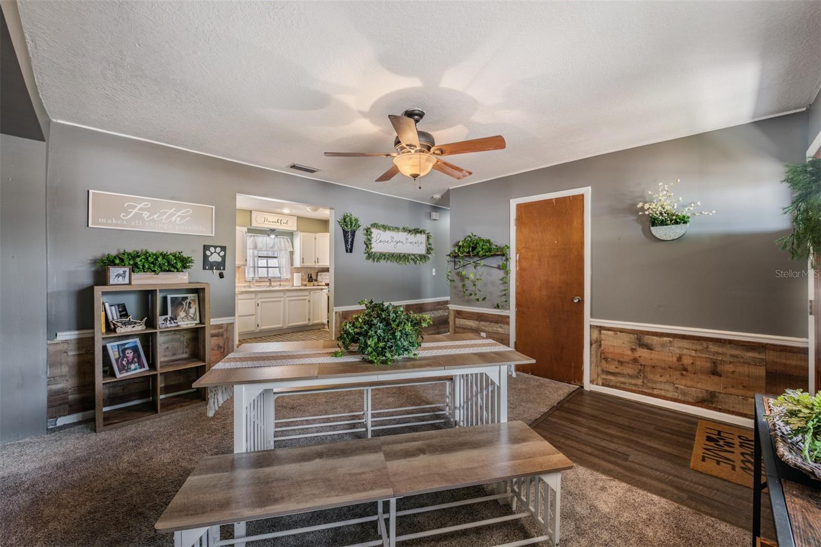EASY ACRES - Residential