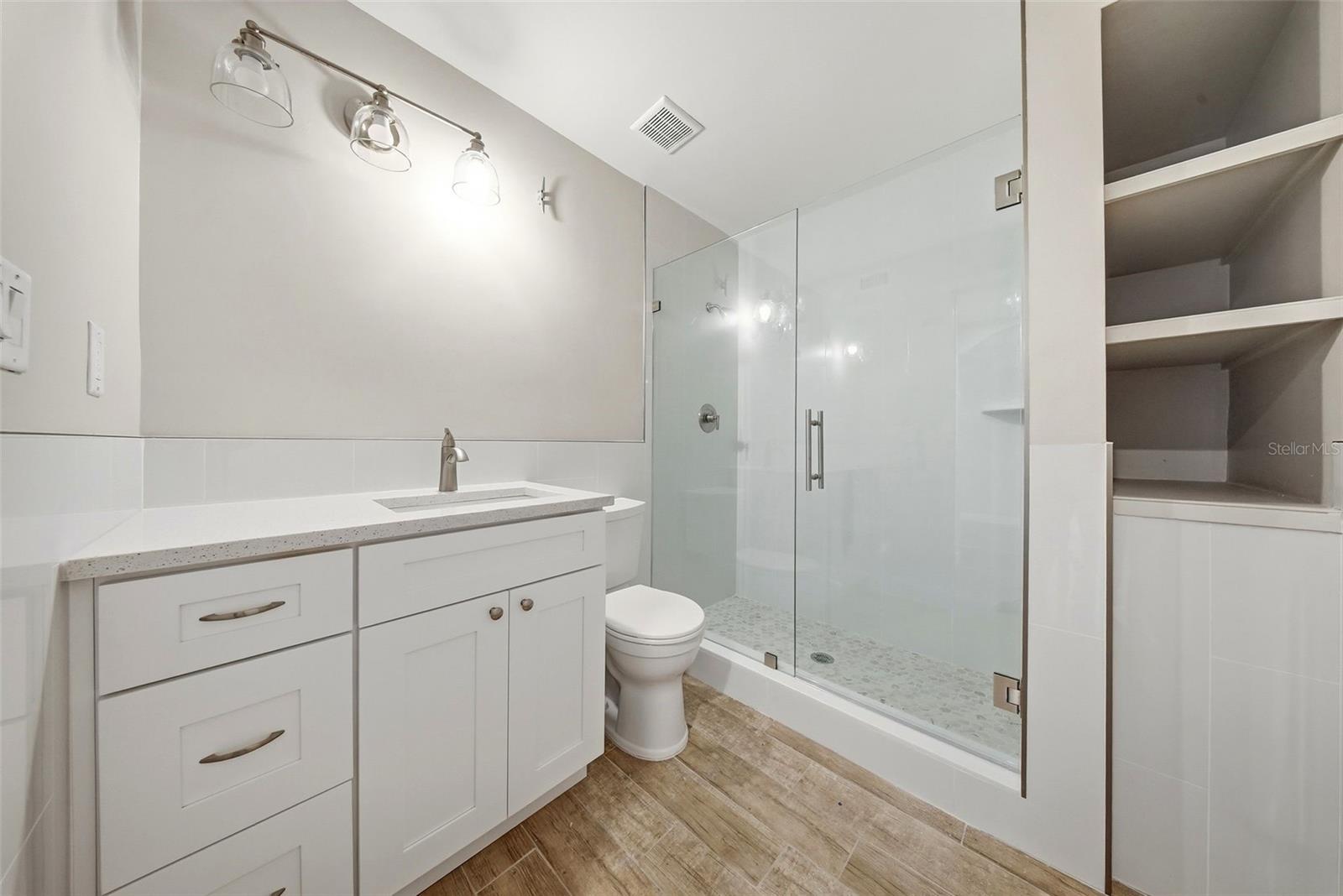 BAREFOOT BEACH RESORT OF INDIAN SHORES - Residential