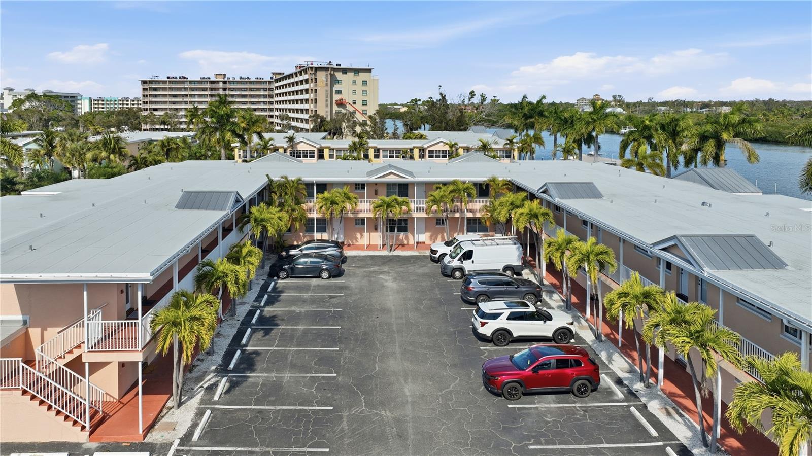 BAREFOOT BEACH RESORT OF INDIAN SHORES - Residential