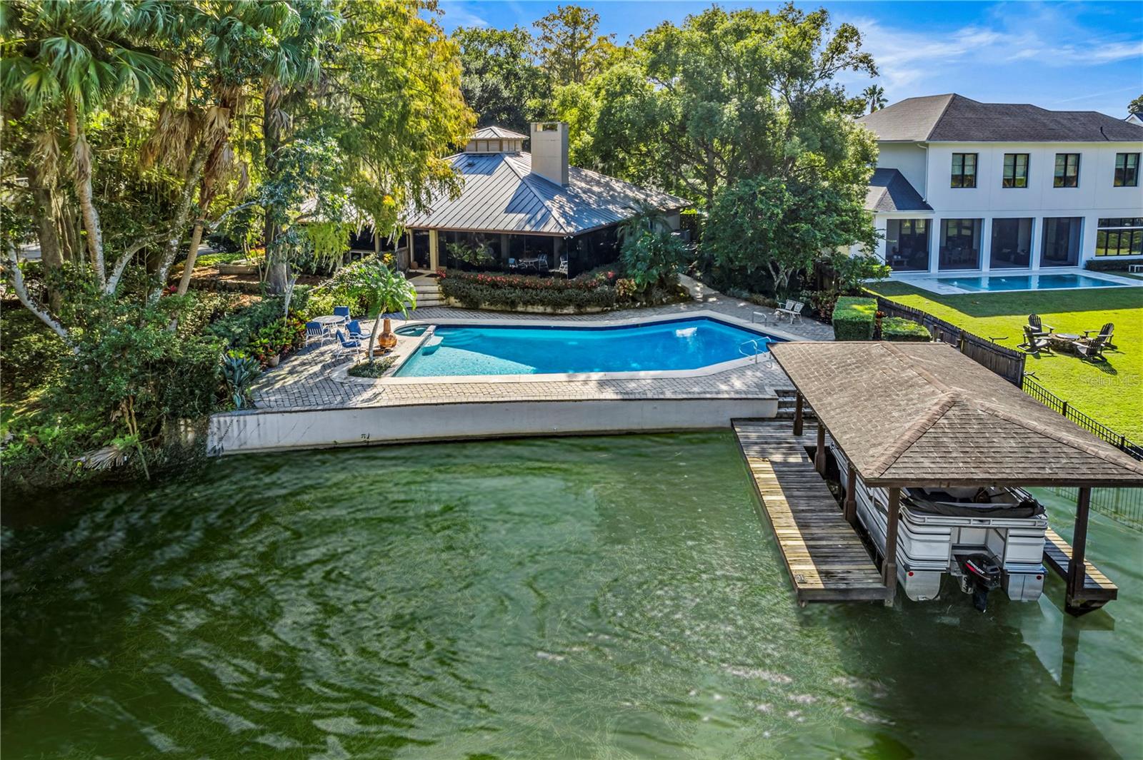 LAKE MAITLAND POINT X/8 LOT 1 - Residential