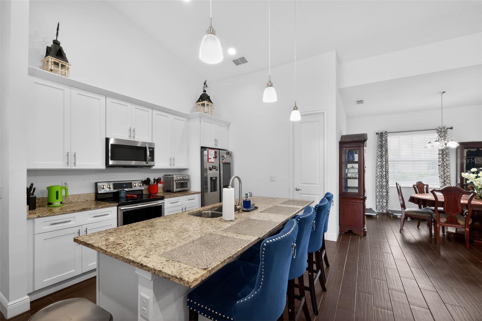 TRAFALGAR VILLAGE PH 3 - Residential