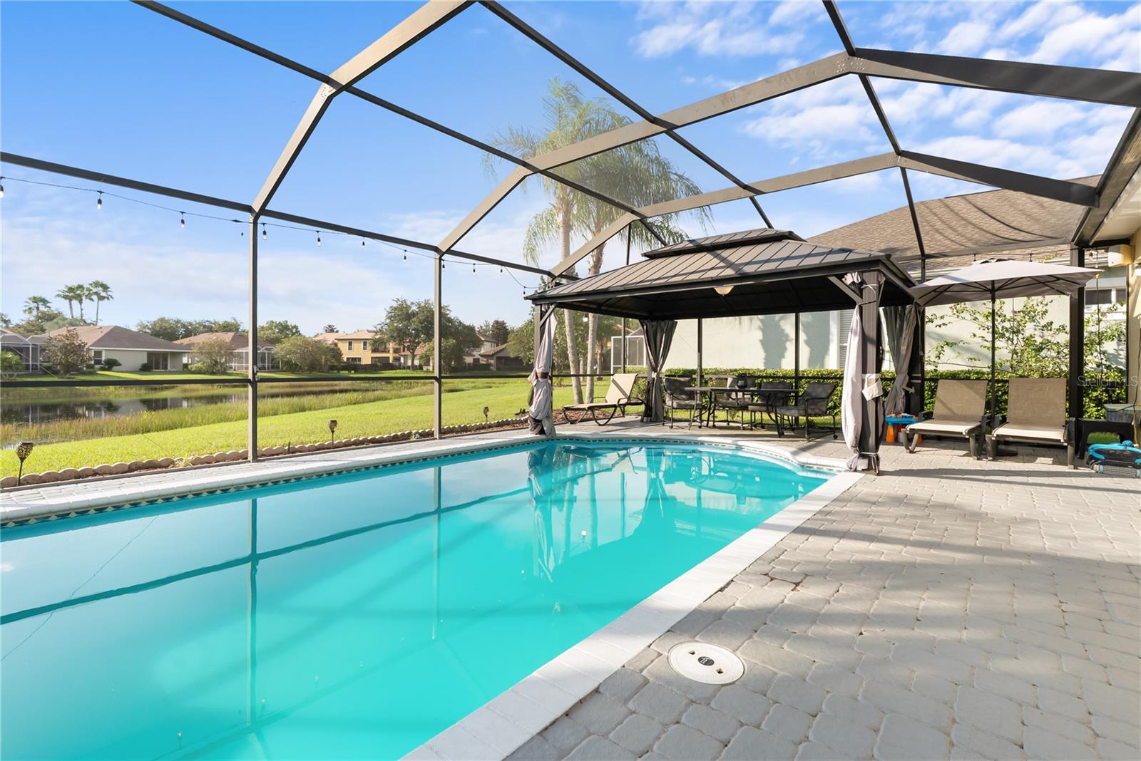 8118 CAMELLA LANE