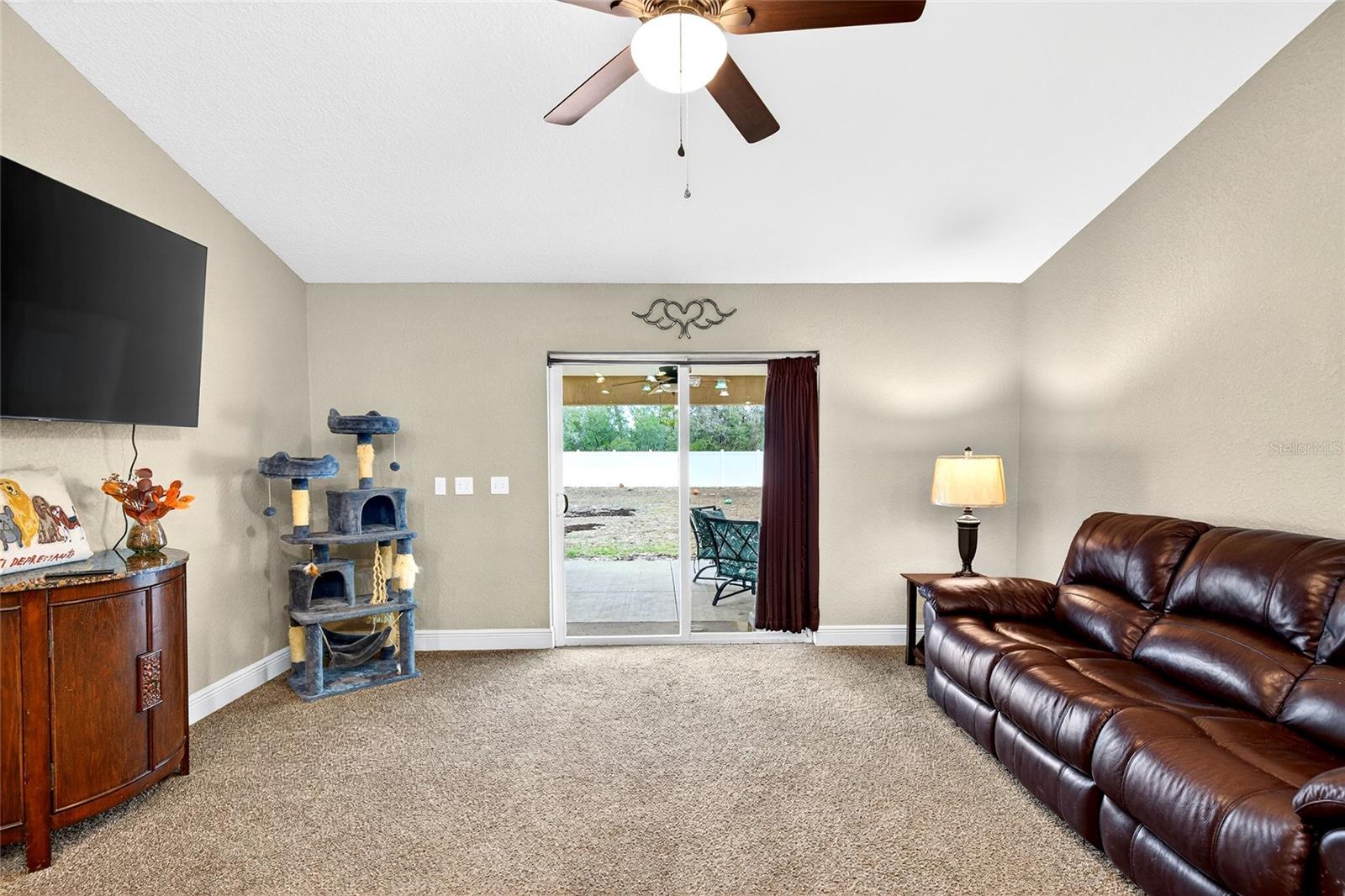 MARION OAKS UN 04 - Residential