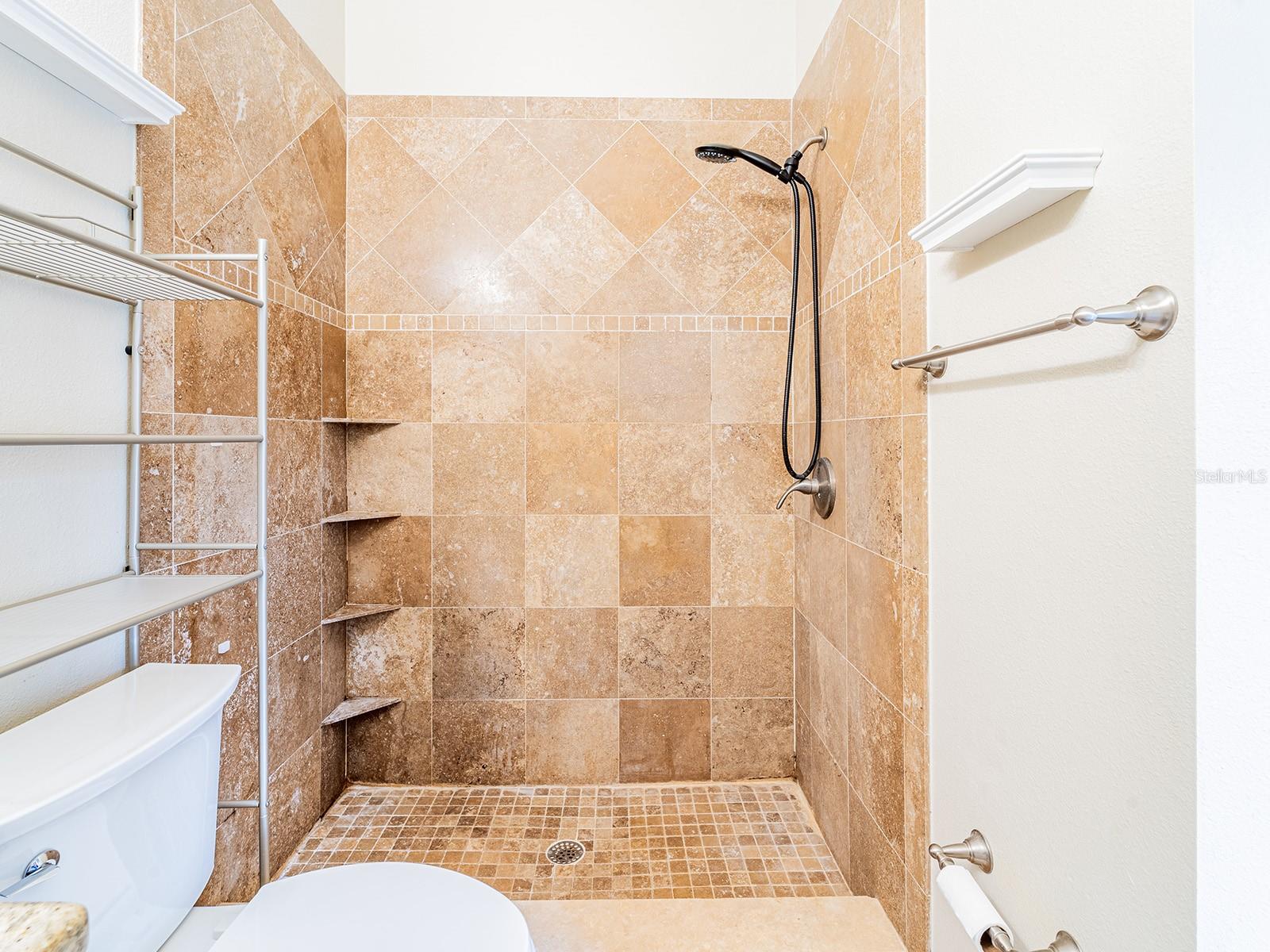 NORTHDALE SEC A UNIT 3 - Residential