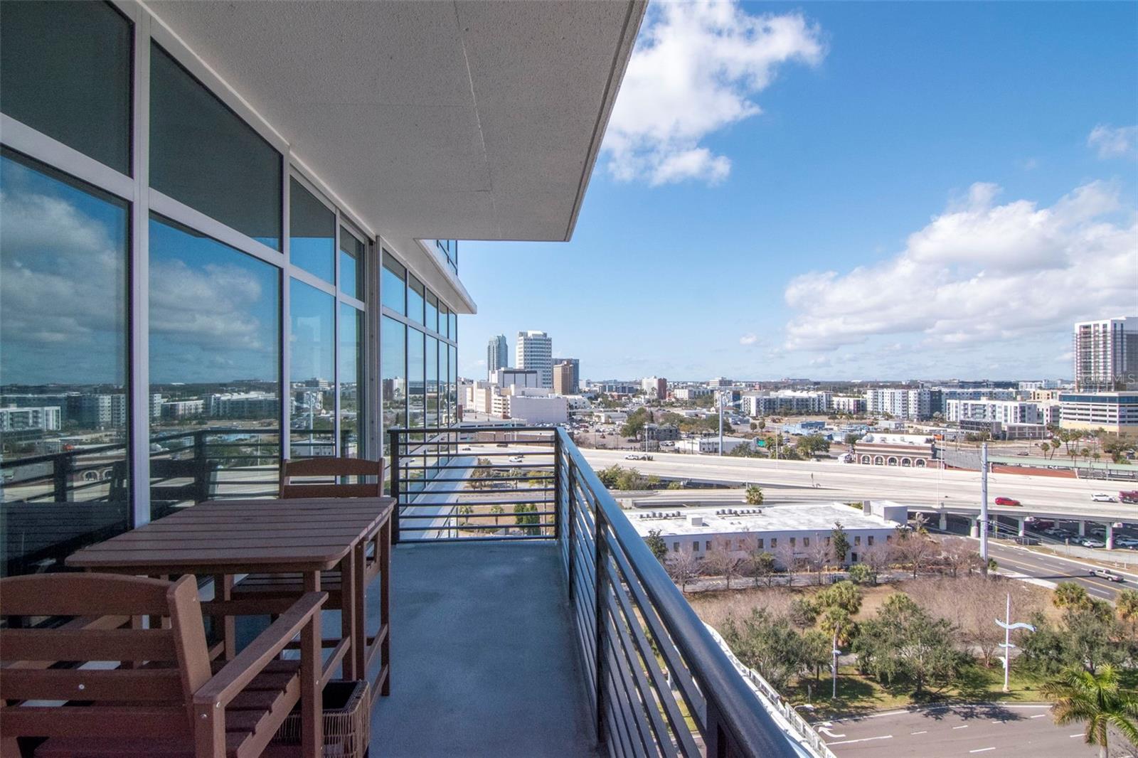 GRAND CENTRAL AT KENNEDY RESID - Residential Lease