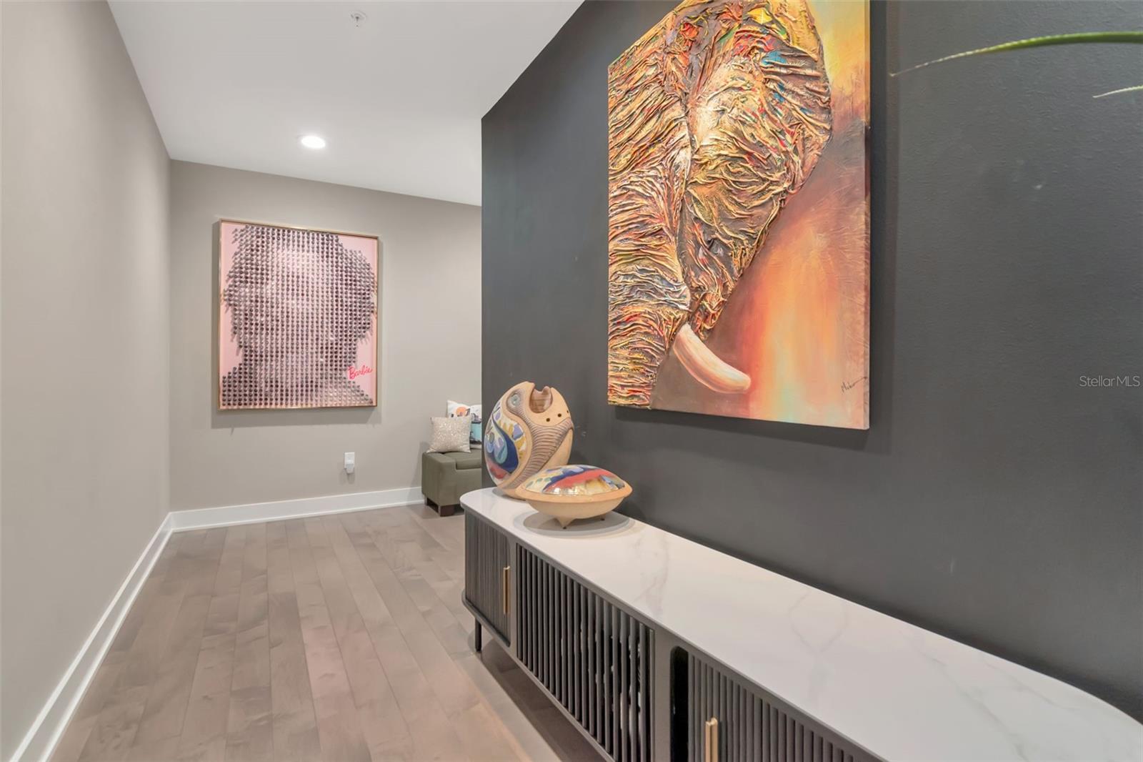 GRAND CENTRAL AT KENNEDY RESID - Residential Lease