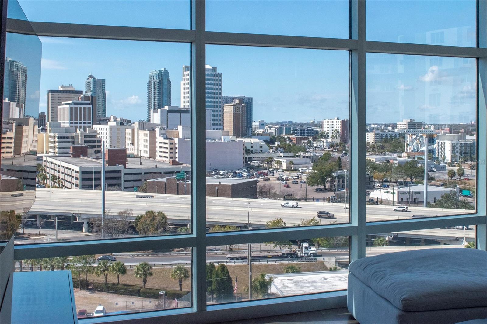 GRAND CENTRAL AT KENNEDY RESID - Residential Lease