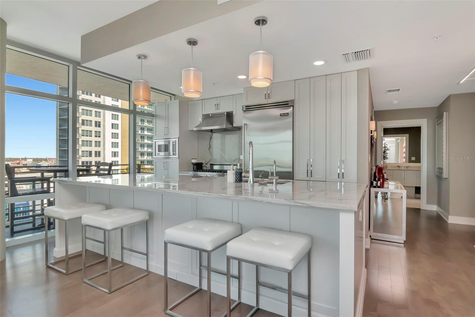 GRAND CENTRAL AT KENNEDY RESID - Residential Lease