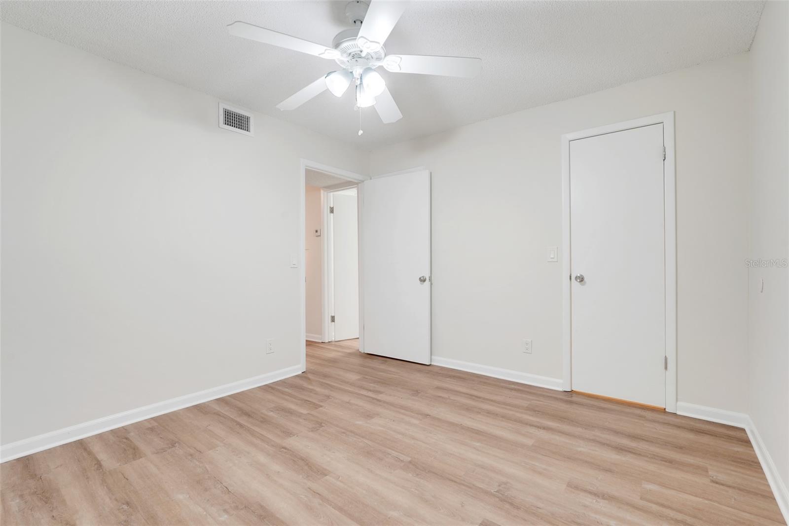 LAKEWOOD PARK A CONDO - Residential