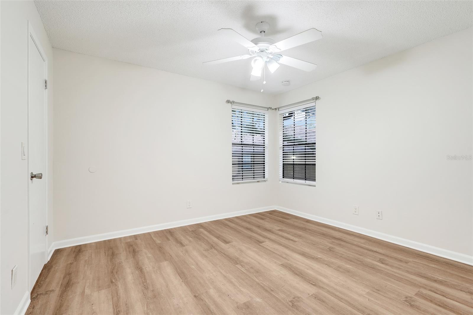 LAKEWOOD PARK A CONDO - Residential