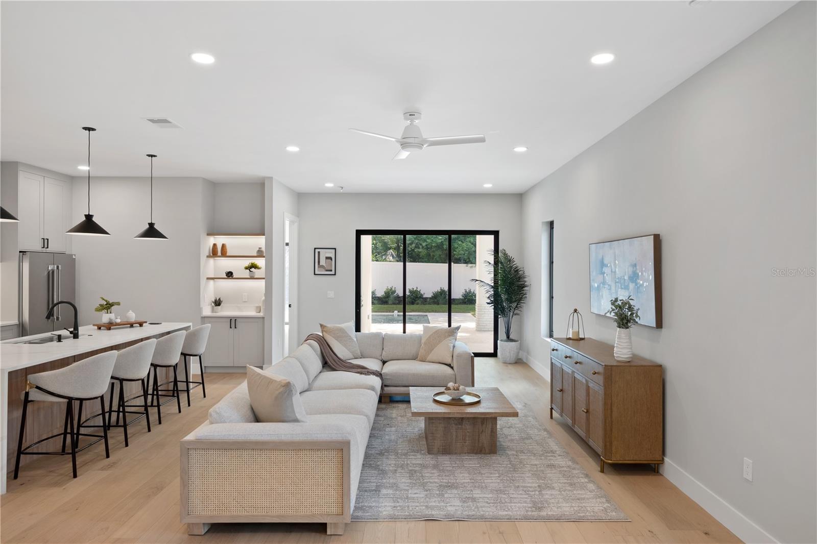 925 LAKE EMERALD DRIVE