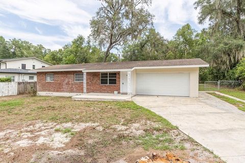 1526 W BERESFORD AVENUE DELAND FL 32720