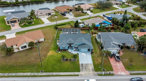 A home in PORT CHARLOTTE