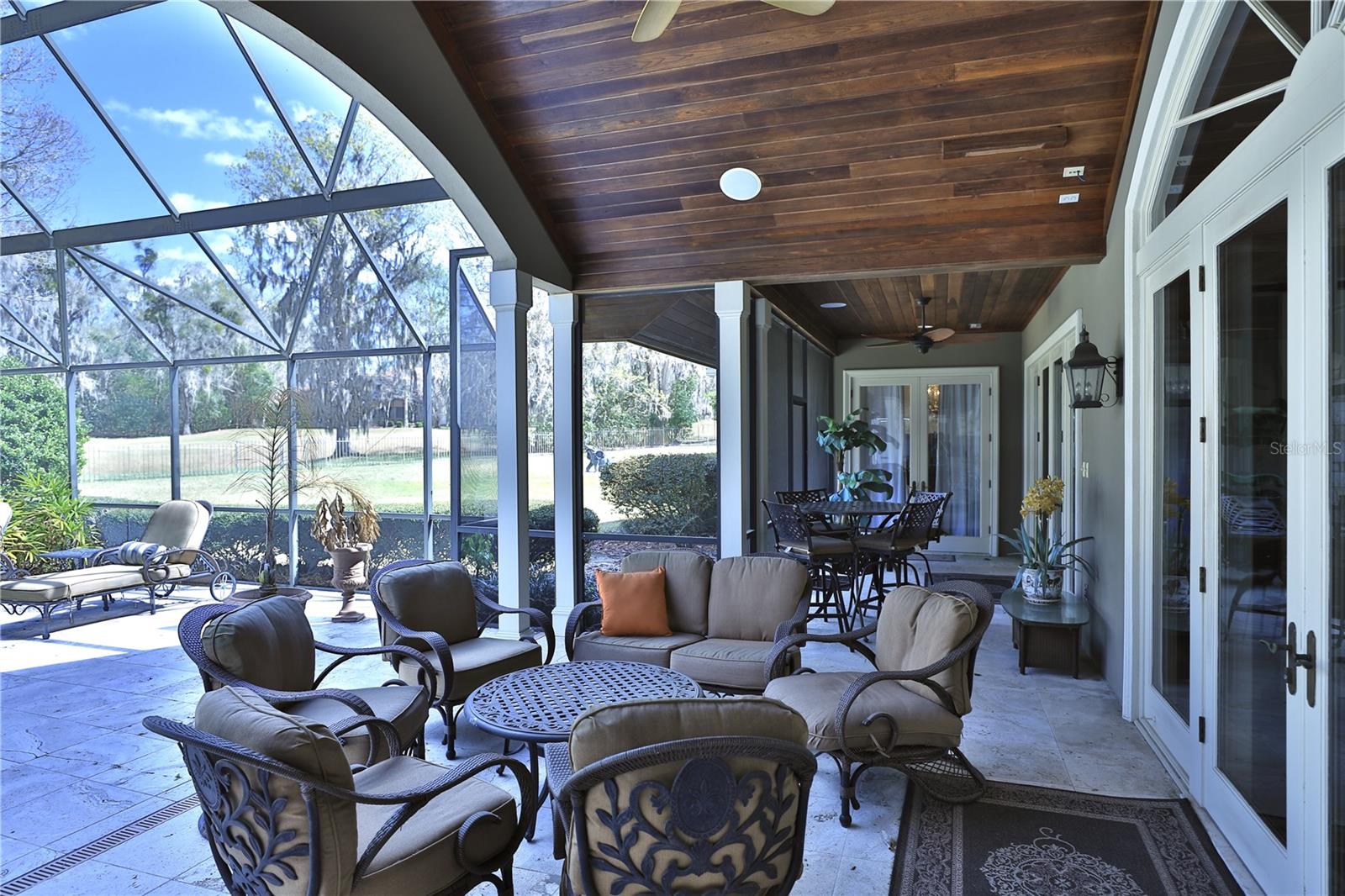 COUNTRY CLUB/OCALA UN 02 - Residential