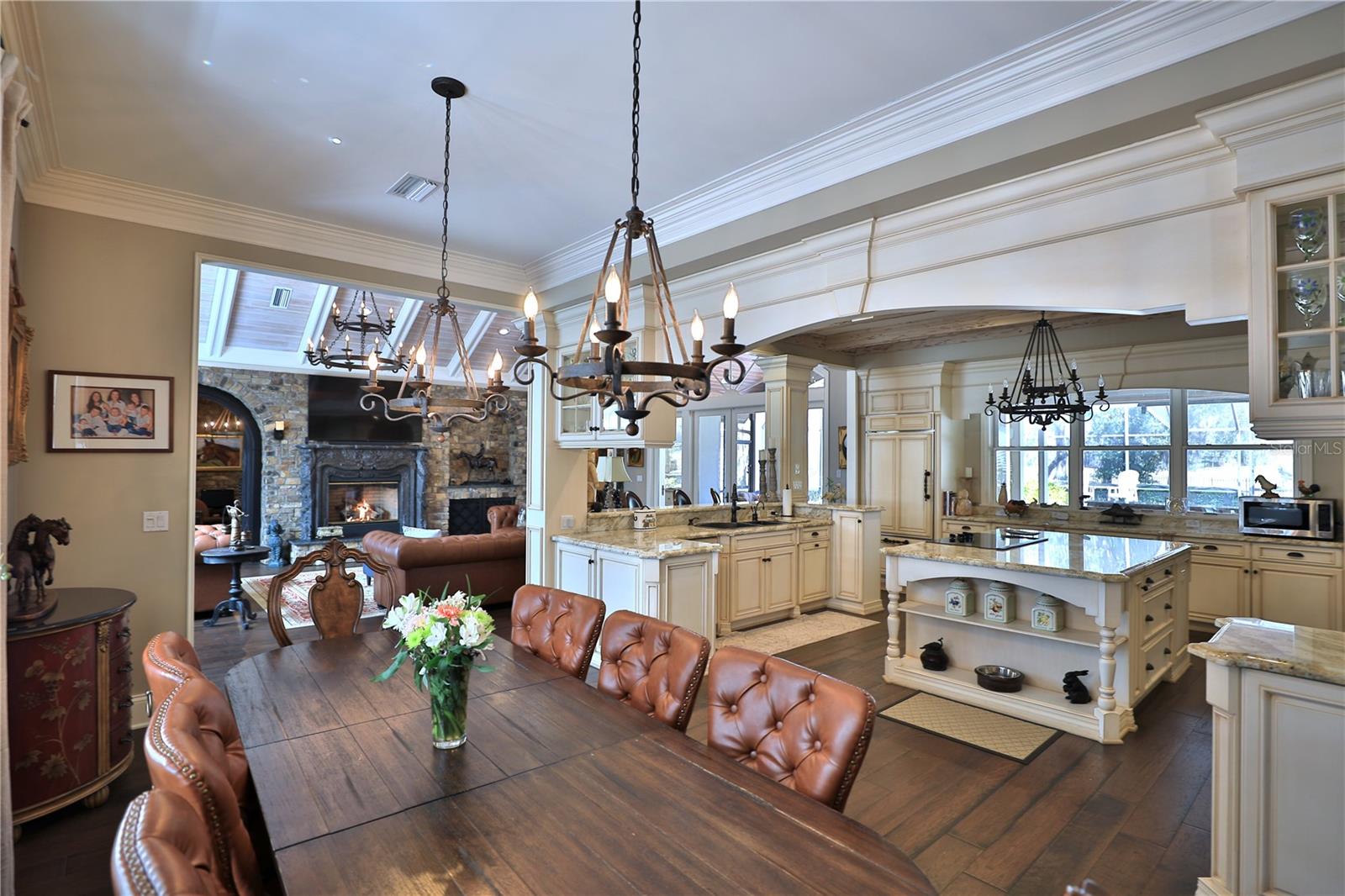 COUNTRY CLUB/OCALA UN 02 - Residential