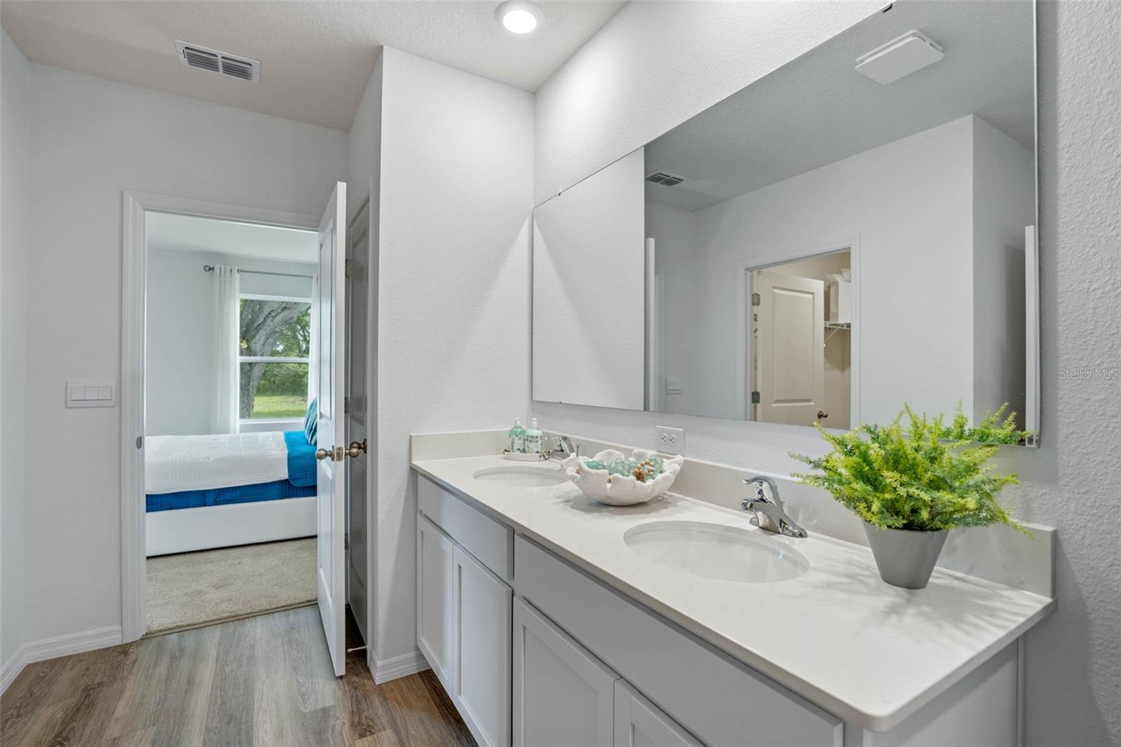 FOUNTAIN VIEW - Residential