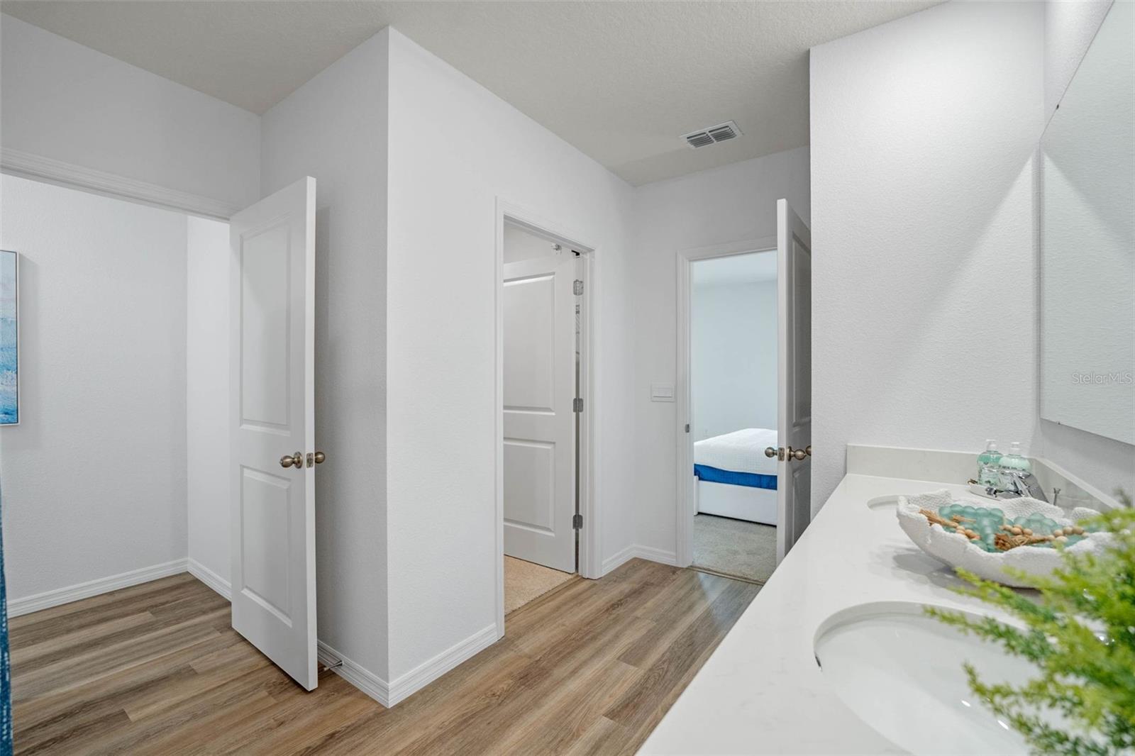 FOUNTAIN VIEW - Residential