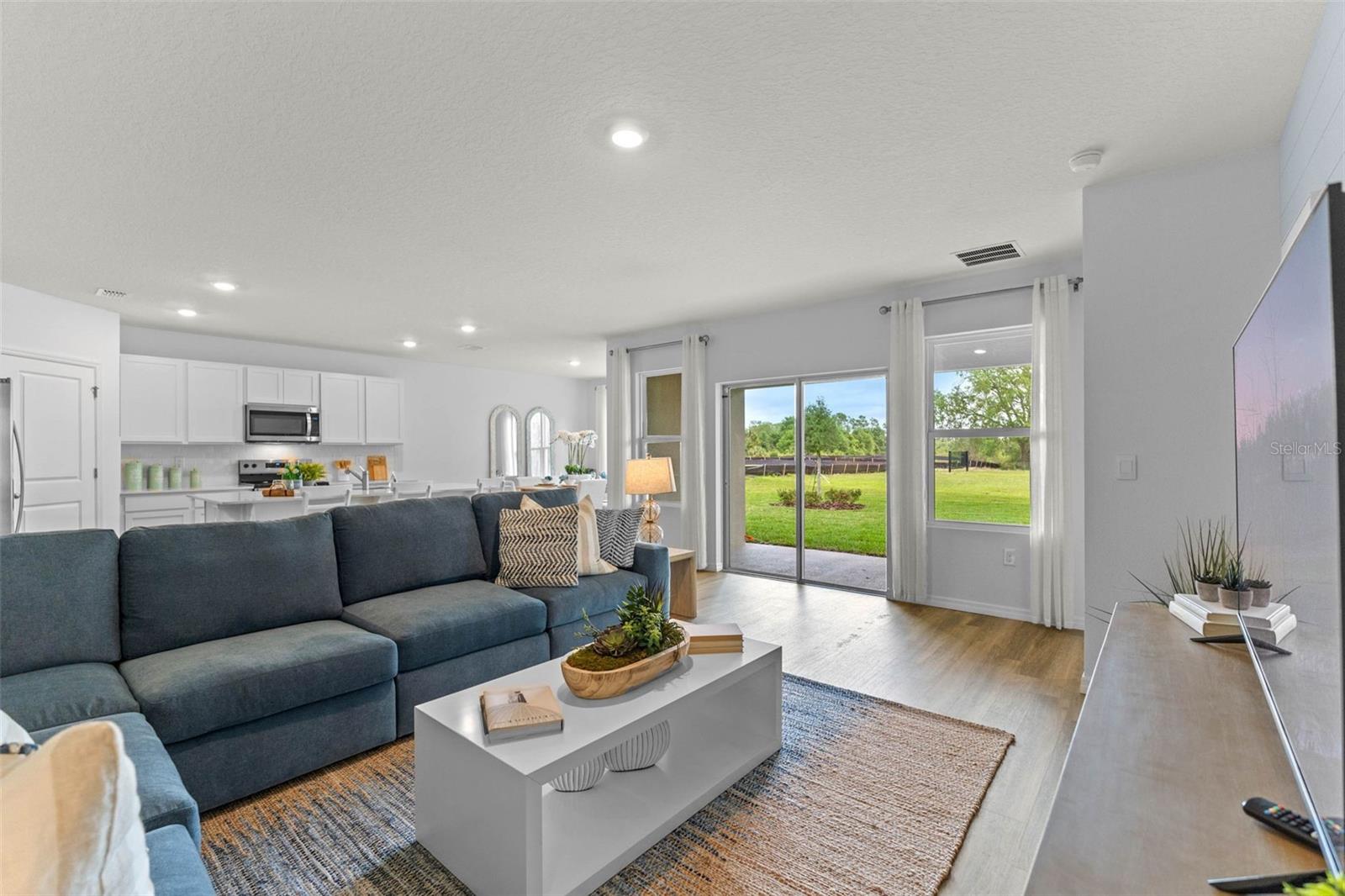 FOUNTAIN VIEW - Residential