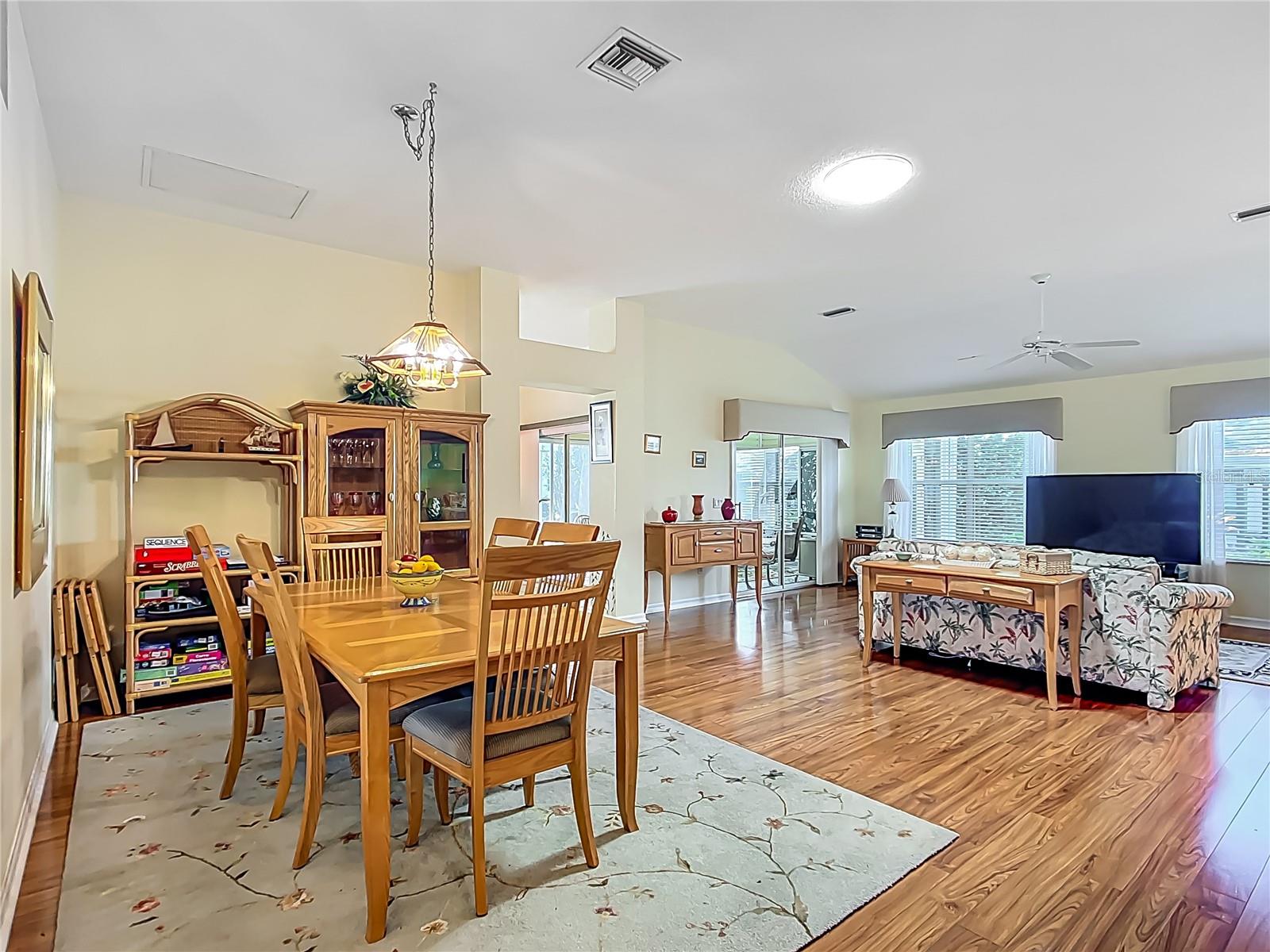 LADY LAKE ORANGE BLOSSOM GARDENS UNIT 19 - Residential
