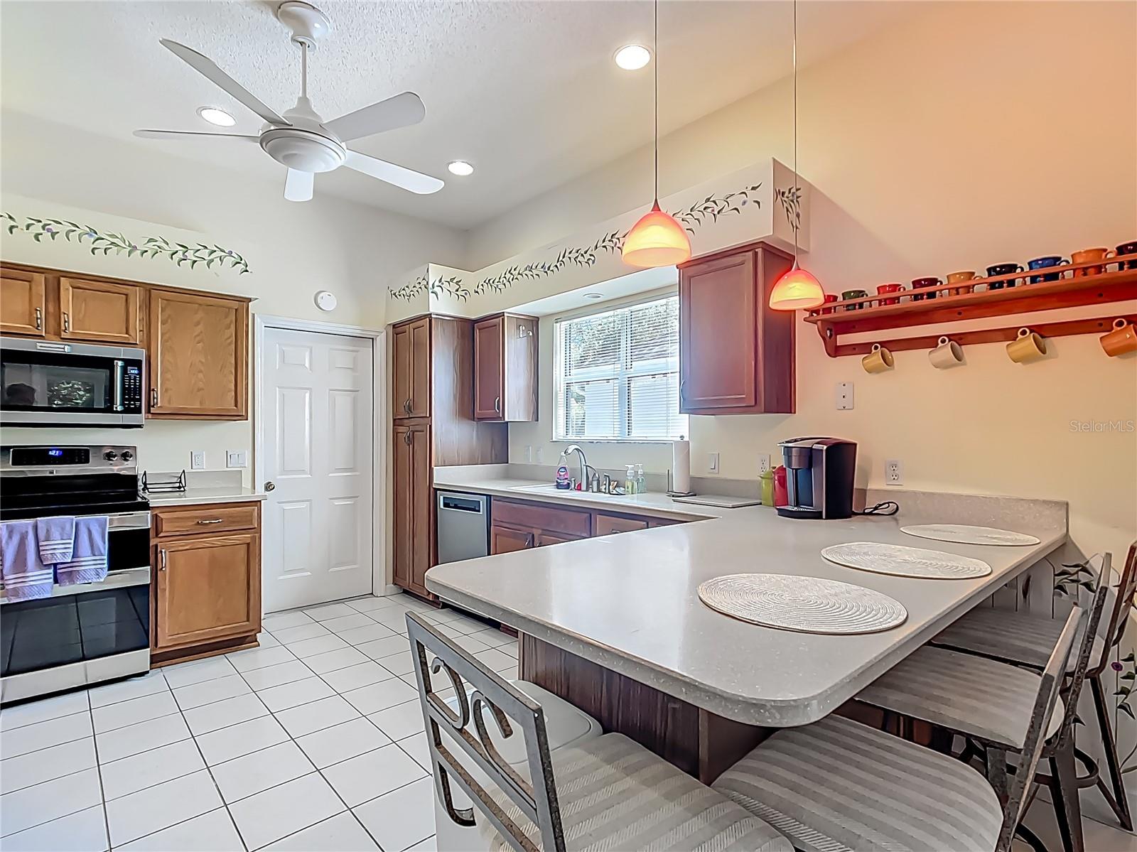 LADY LAKE ORANGE BLOSSOM GARDENS UNIT 19 - Residential