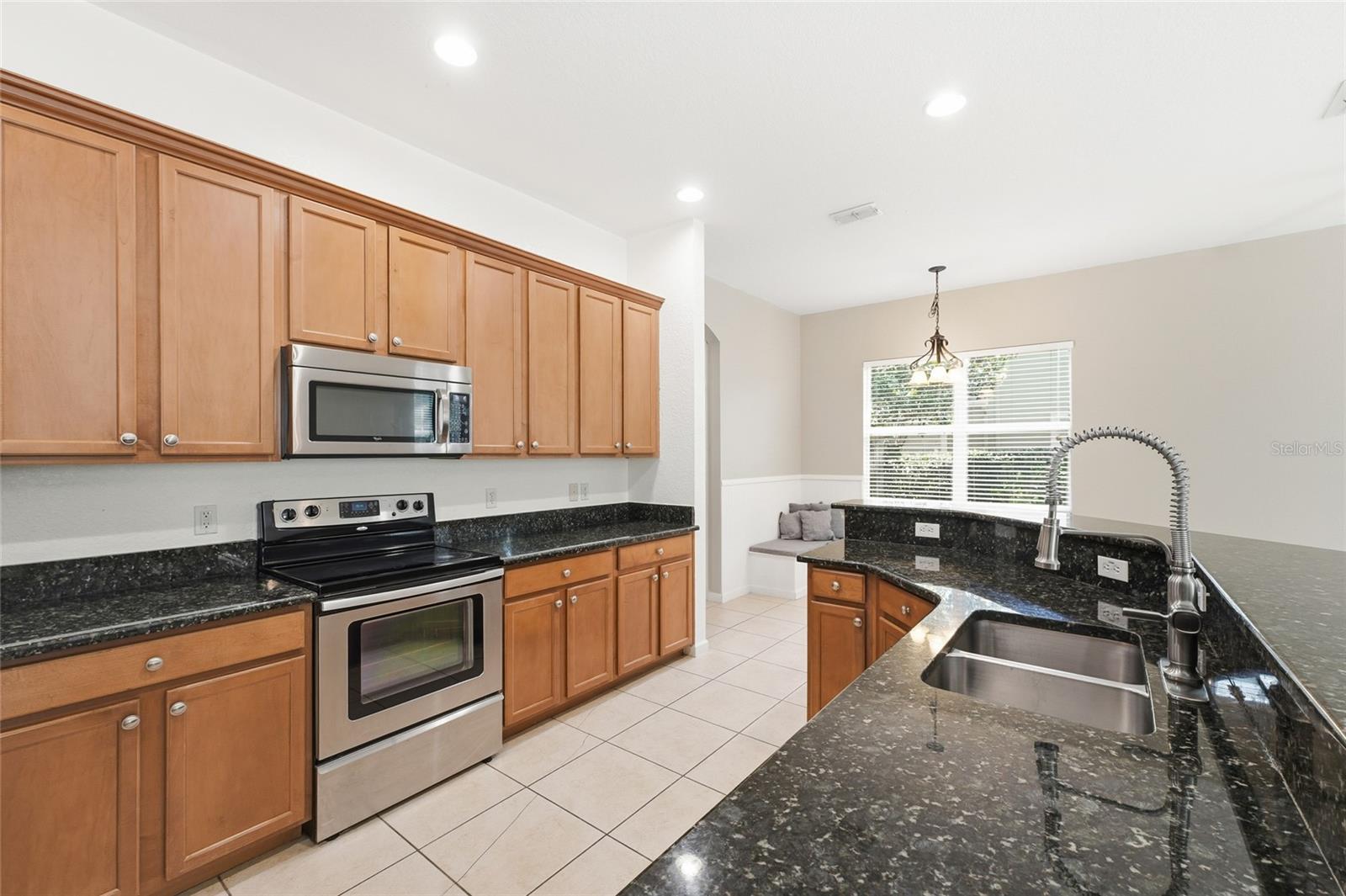 PRESTON SQUARE - Residential Lease