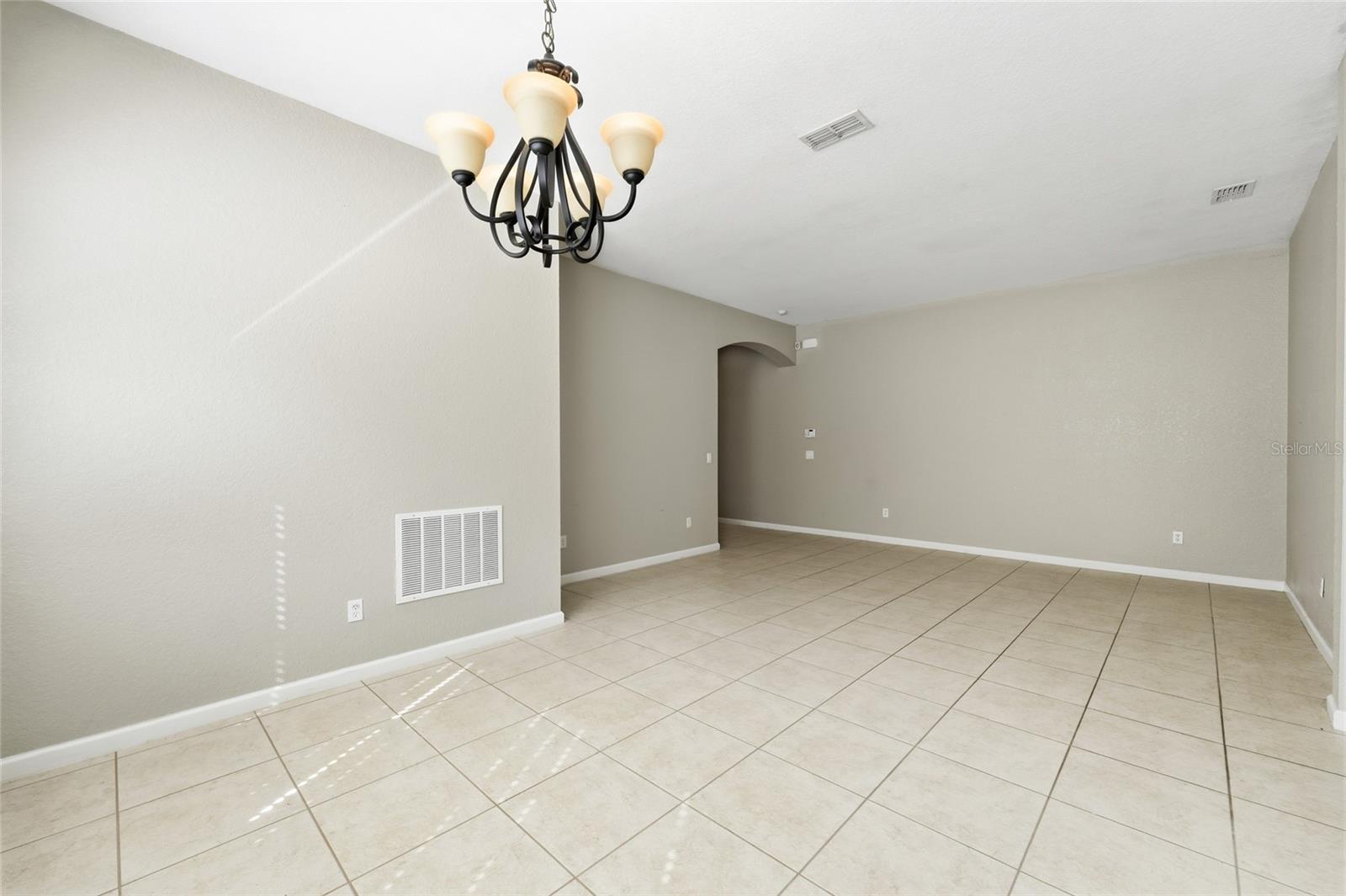 PRESTON SQUARE - Residential Lease