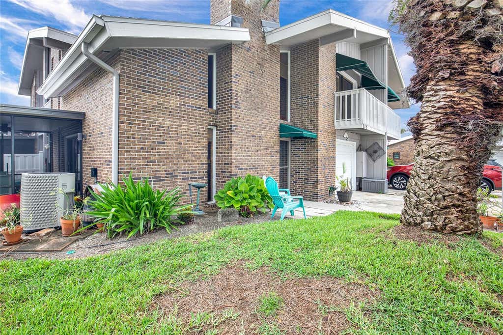 Photo of 113 Lagoon Court, New Smyrna Beach, FL 32169 (MLS # NS1088567)